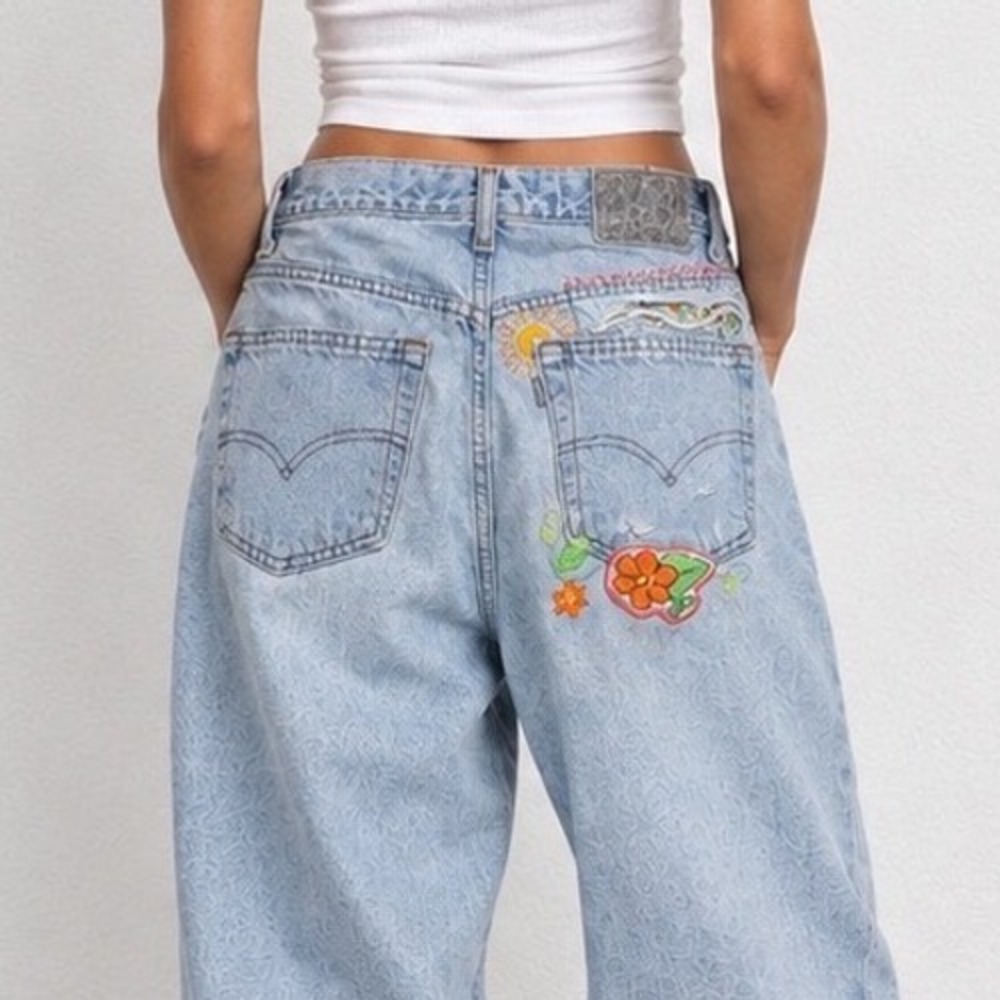 Levis SilverTab Hand Embroidered Baggy Boyfriend Jeans 32 Rips Flowers OOAK Boho